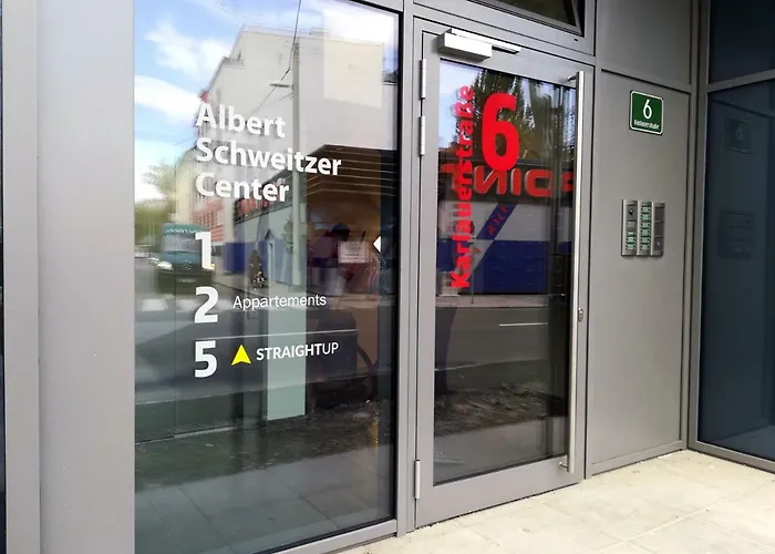 Lägenhet Schweitzer Center