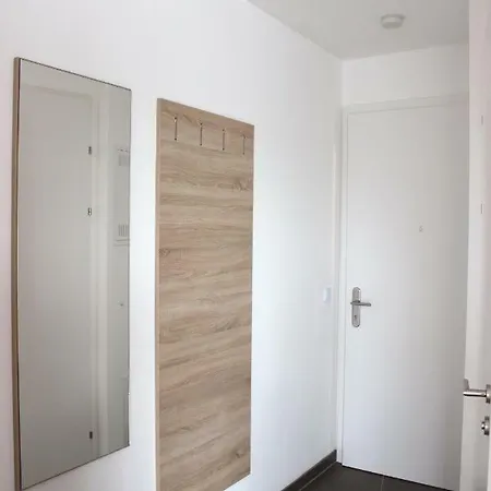 Schweitzer Center Apartman